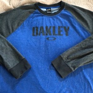 Oakley sweater 2xl